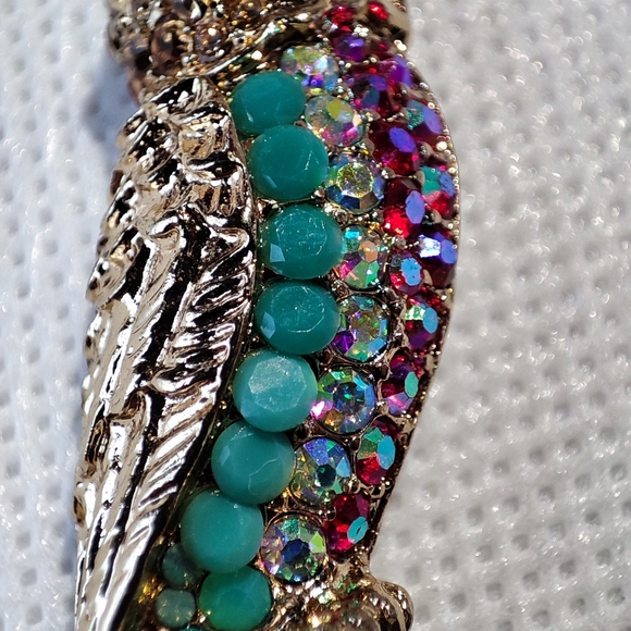 Turquoise Red AB Rhinestone Encrusted Parrot Bird Cabochon Gold Tone Necklace - Picture 8 of 10